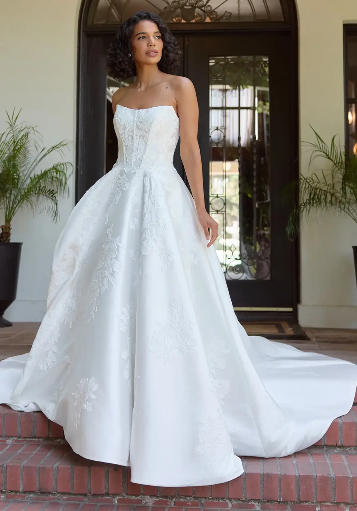 Model wearing Essense of Australia wedding gown