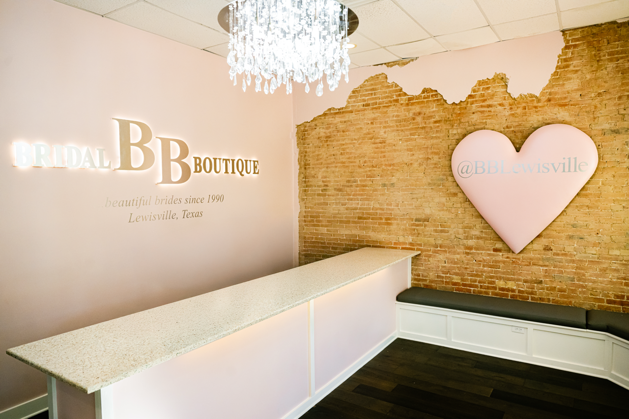 Photo of the showroom exterior