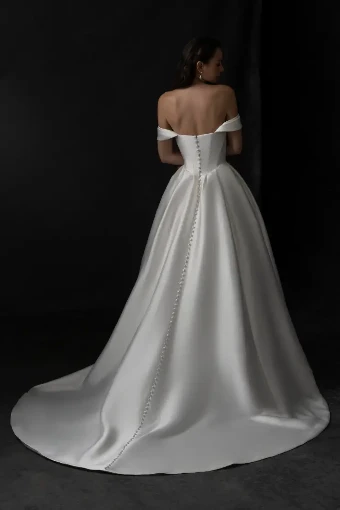 Allure Couture Style #C762 #10 Pearl thumbnail