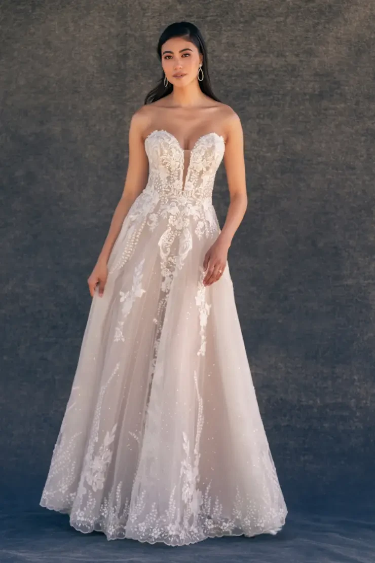 Allure Couture Style #C731 Default Thumbnail Image
