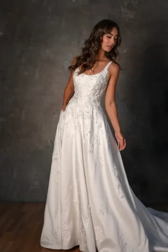 Essense of Australia Style #D4471 #8 default Ivory thumbnail