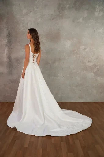 Essense of Australia Style #D4471 #7 Ivory thumbnail