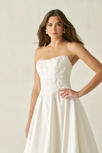 Allure Bridals Style #A1419 #9 Diamond White/Silver thumbnail
