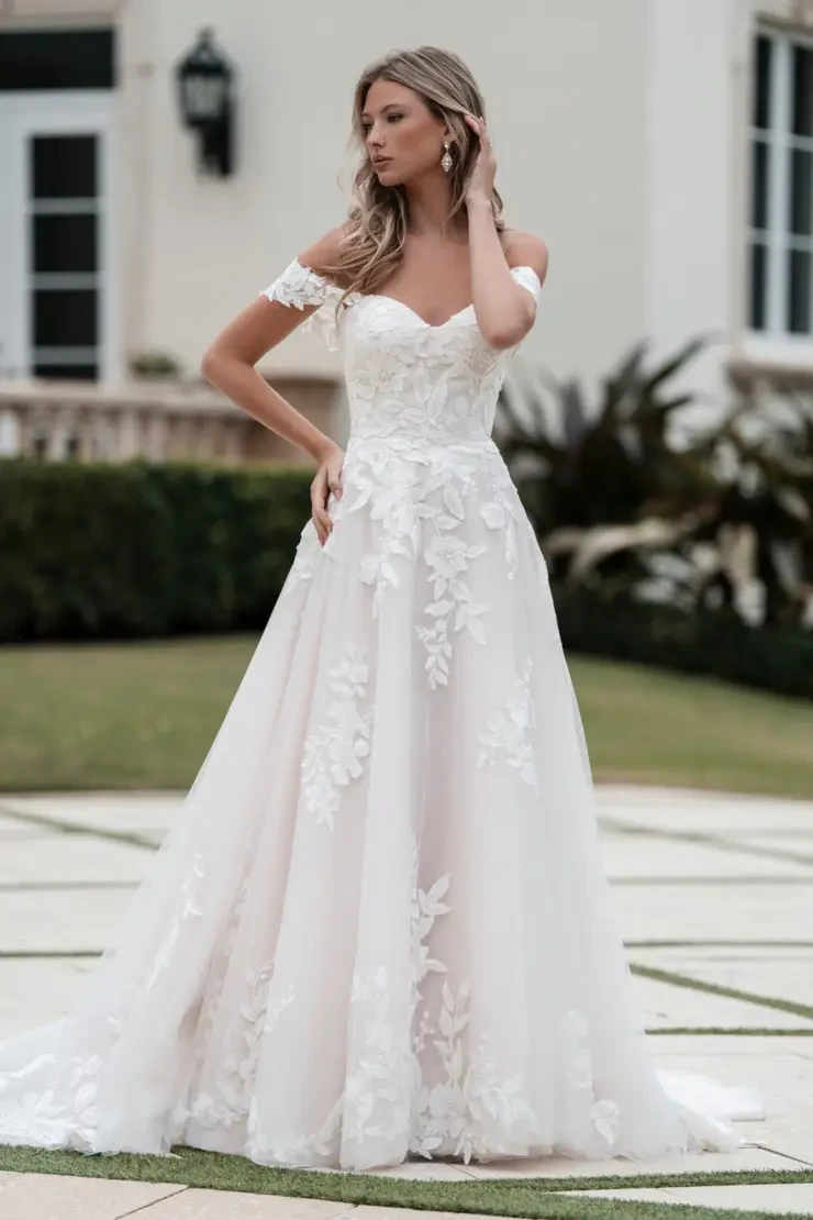 Allure Bridals Style #A1354 Default Thumbnail Image