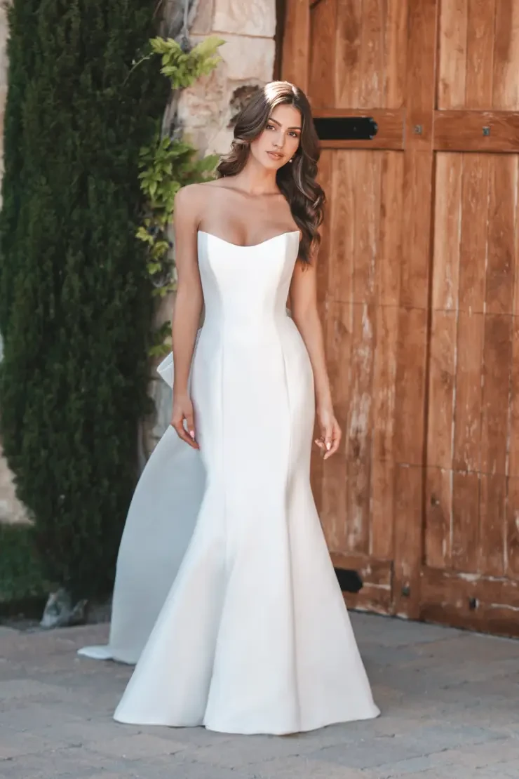 Allure Bridals Style #A1216 Default Thumbnail Image