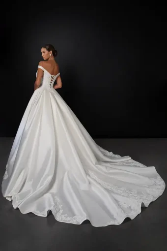 Martina Liana Style #ML1989 #8 Silk Ivory thumbnail