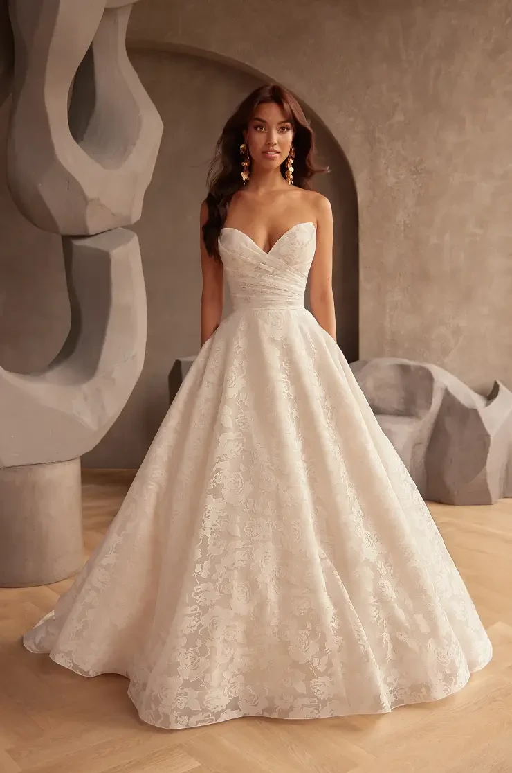 Paloma Blanca Style #P5128 Default Thumbnail Image