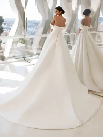 Pronovias Style #Lynn #5 default Off White thumbnail