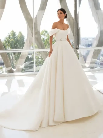 Pronovias Style #Lynn #0 default Off White thumbnail