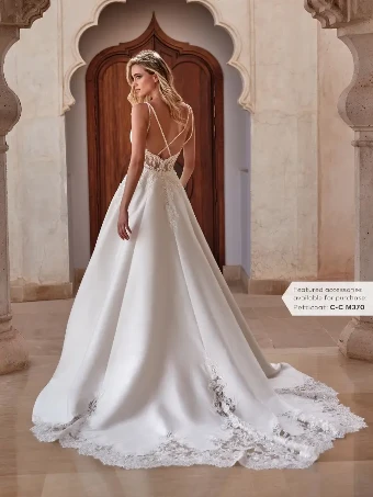Pronovias Style #Misti #5 Off White thumbnail