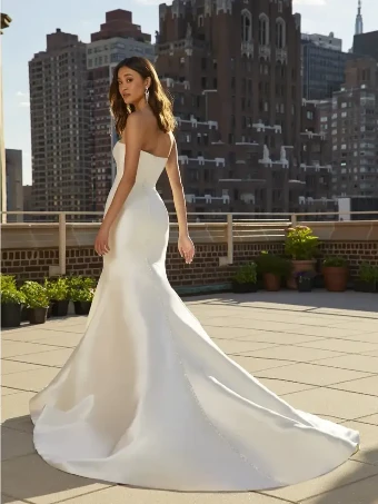 Pronovias Style #Oberon #5 default Off White thumbnail