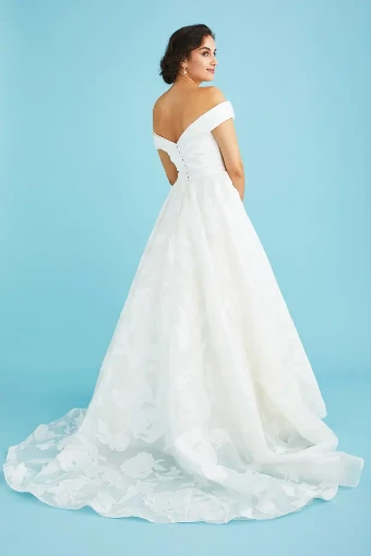 Lea-Ann Belter Style #Robin #4 Off White thumbnail