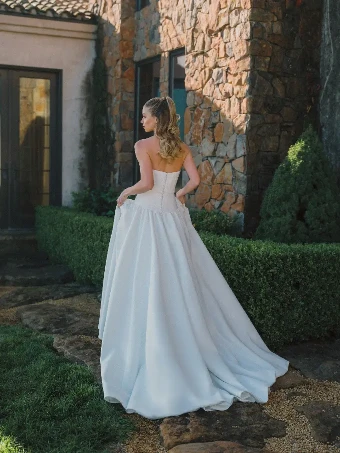 Allure Bridals Style #A1470 #12 Ivory thumbnail