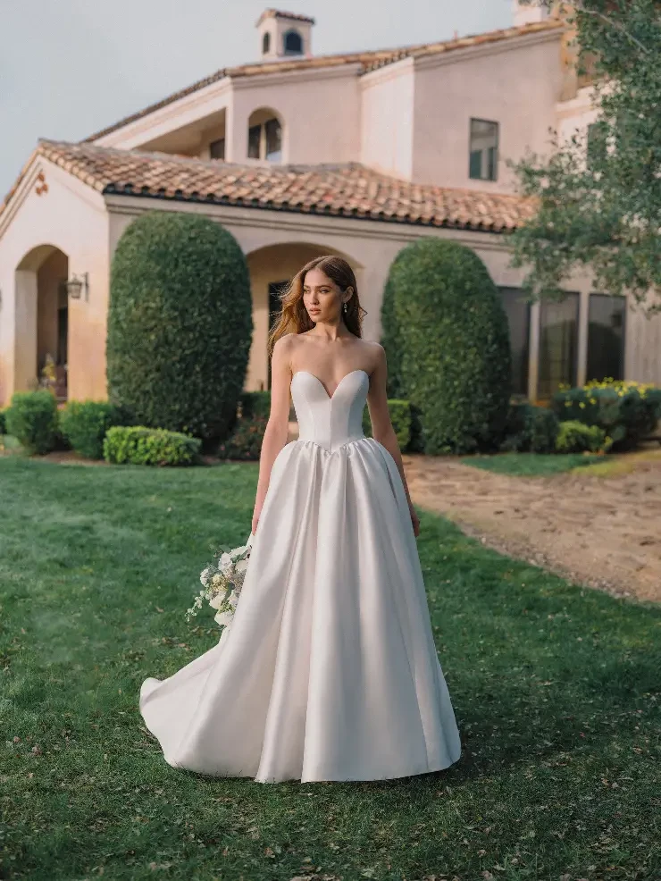 Allure Bridals Style #A1492 Default Thumbnail Image