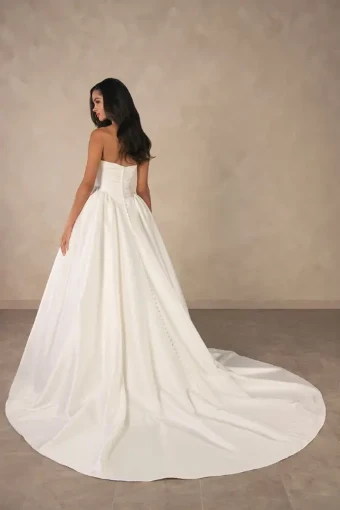 Essense of Australia Style #D4602 #7 Ivory thumbnail