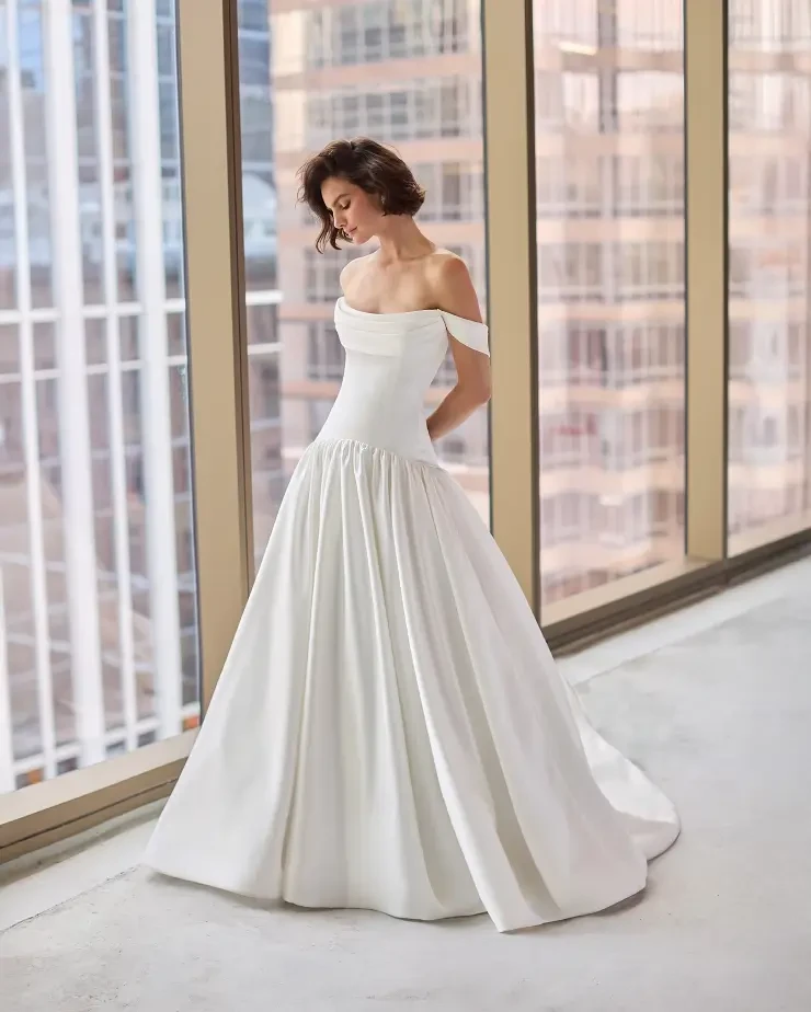 Paloma Blanca Style #P5215 Default Thumbnail Image