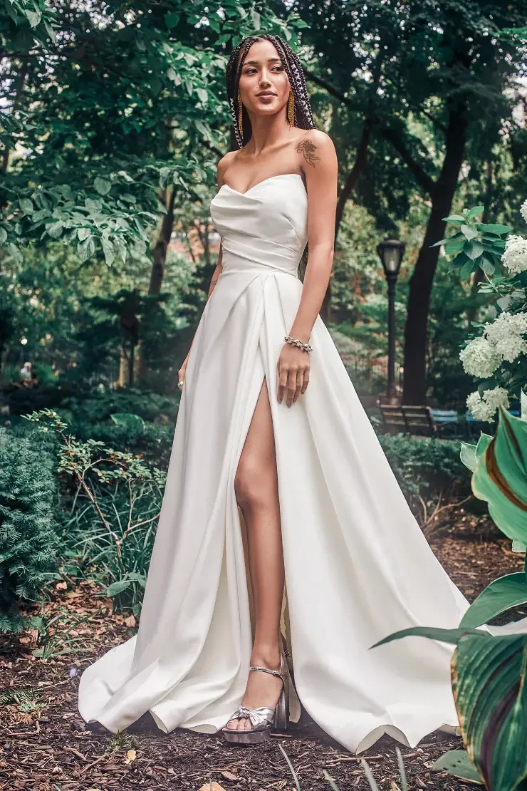 Allure Bridals Style #MJ813 Default Thumbnail Image