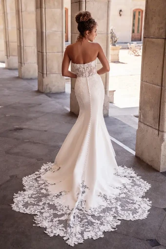 Allure Bridals Style #A1110 #1 default IV/Champ/Nude thumbnail