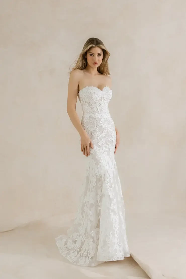 Allure Bridals Style #E576 Default Thumbnail Image