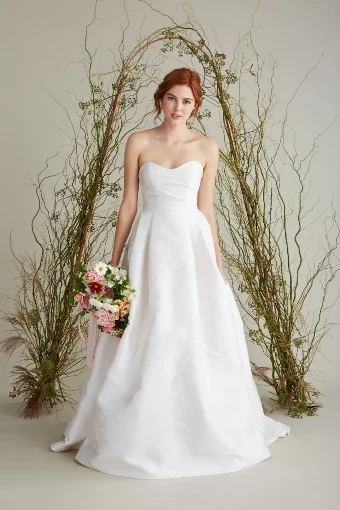 Lea-Ann Belter Style #LUCILLE #0 default Off White/Blush thumbnail