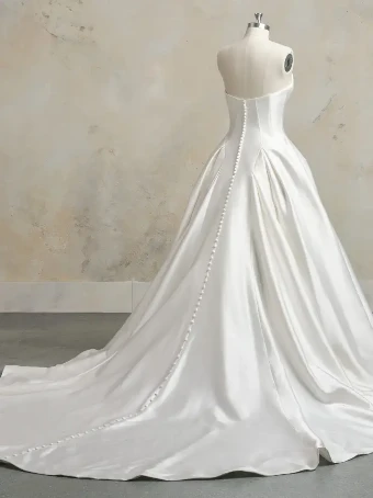 Maggie Sottero Style #FORTUNE #4 Ivory thumbnail