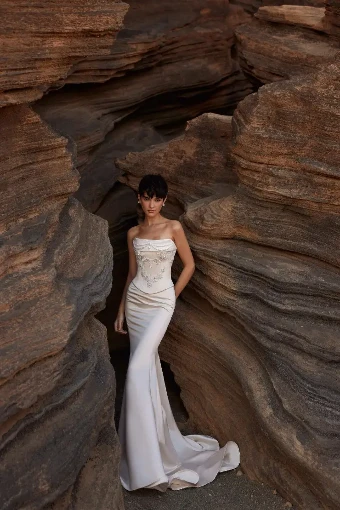 Milla Nova Style #GISELLA SKIRT #0 default Ecru thumbnail