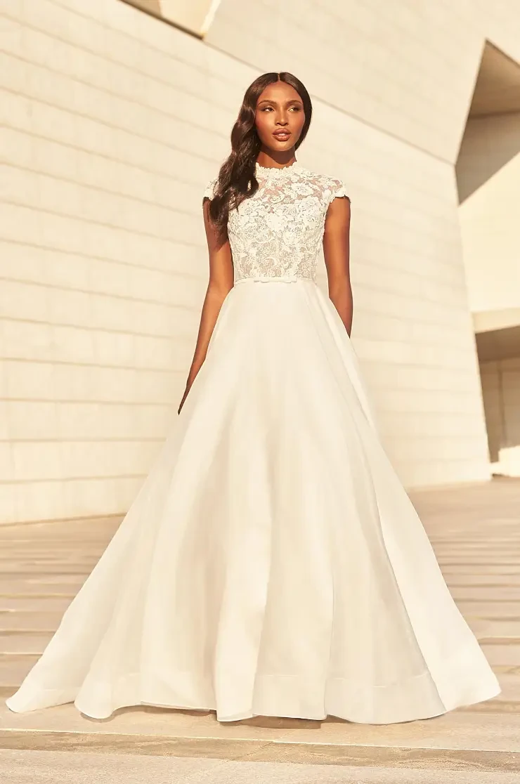 Paloma Blanca Style #4978 Default Thumbnail Image