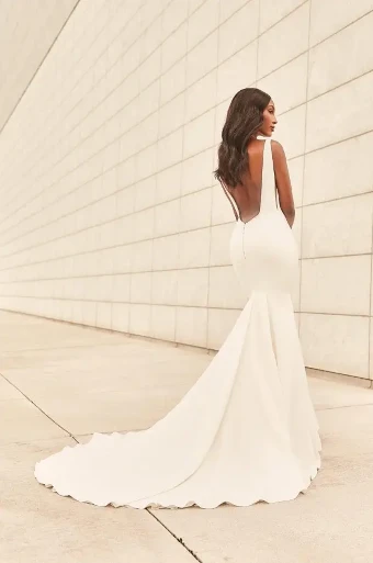 Paloma Blanca Style #4980 #3 default Natural thumbnail