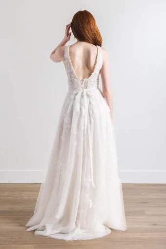 Willowby Style #GAIA #5 Ivory-Light Nude thumbnail