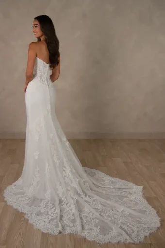 Essense of Australia Style #D4621 #3 default Ivory thumbnail